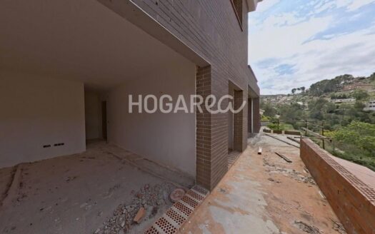 AV PAÏSOS CATALANS – VALLIRANA. PROPIEDAD QUE NO SE PUEDE FINANCIAR